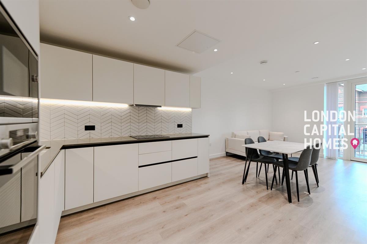 2 bed property in Handley House, 19 Glenthorne Road, London